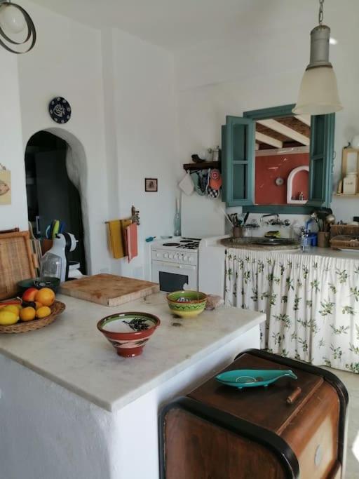 Вілла Casa Dei Melograni At Vourlidia Leros Vromolithos Екстер'єр фото