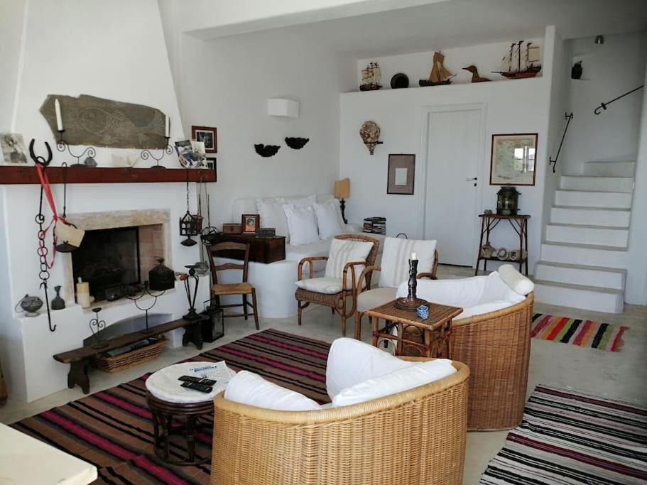 Вілла Casa Dei Melograni At Vourlidia Leros Vromolithos Екстер'єр фото